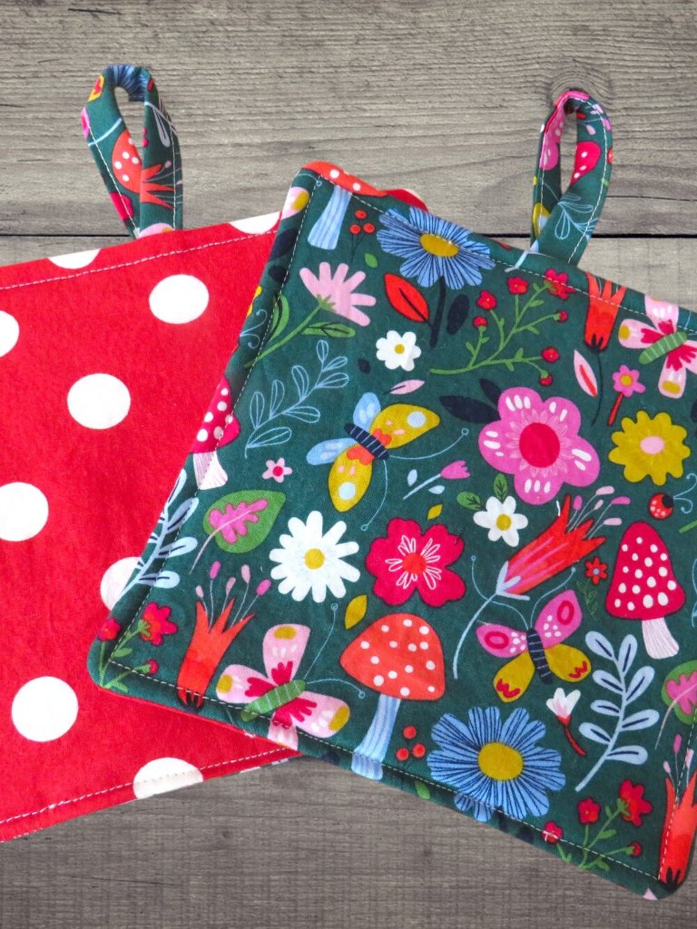 Potholders, Set of 2, Reversible Mushrooms and Red and White Polka Dot Hot Pads